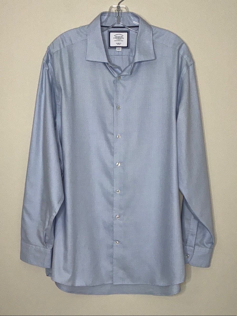 Charles Tyrwhitt Light Blue Men's Dress Shirt - Spread Collar 17 1/2-36